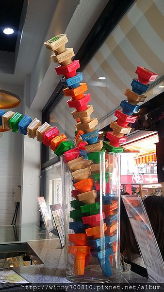 BEE&MILK:桃園/桃園市 來自星星的蜂巢霜淇淋~<蜂> 味十足超香濃~BEE&MILK