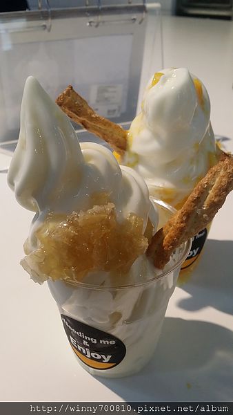 BEE&MILK:桃園/桃園市 來自星星的蜂巢霜淇淋~<蜂> 味十足超香濃~BEE&MILK