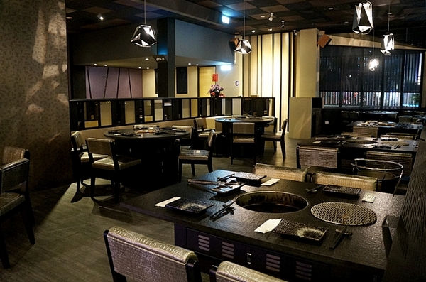 Mist迷霧精緻燒肉:高雄【Mist迷霧精緻燒肉】lounge bar 9A和牛專屬人員親烤 燒肉推薦 單點式燒肉