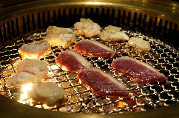 Mist迷霧精緻燒肉:高雄【Mist迷霧精緻燒肉】lounge bar 9A和牛專屬人員親烤 燒肉推薦 單點式燒肉