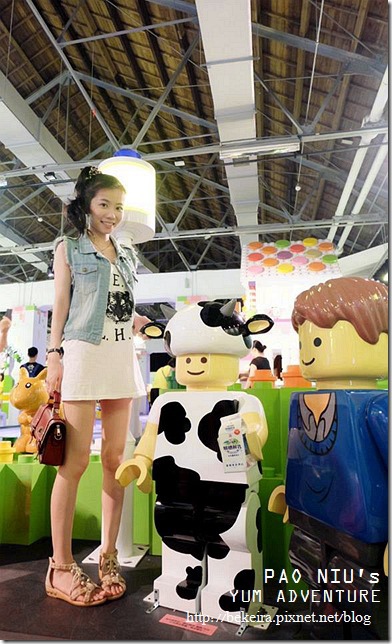 Fun大吧！積木村。走進積木的甜蜜世界–巨型積木展(台北場)：▋〈展覽〉華山 。Fun大吧!積木村。親愛的，我把樂高變大了！ ▋