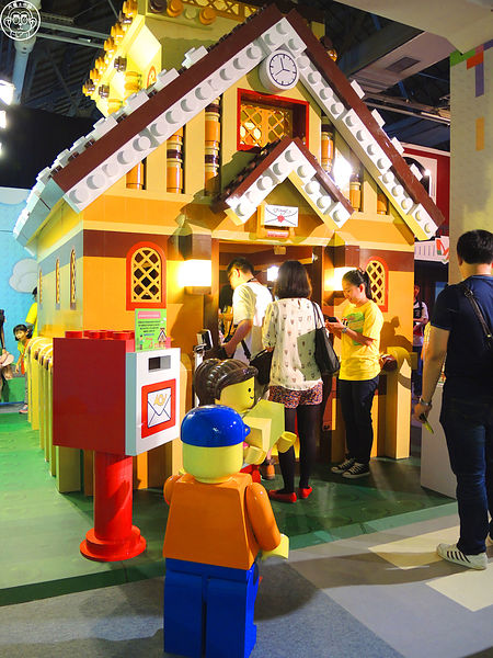 Fun大吧！積木村。走進積木的甜蜜世界–巨型積木展(台北場)：期間限定【103.06/20-103.9/14台北･Fun大吧！積木村】一起成為樂高積木村民吧