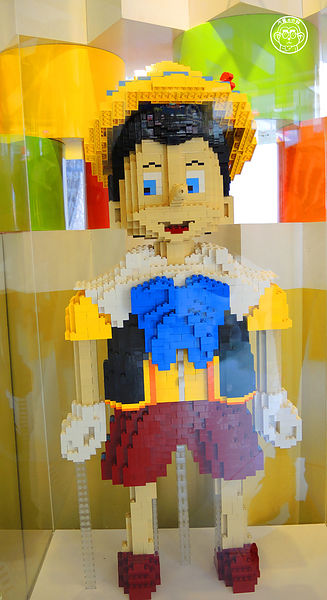 Fun大吧!積木村。走進積木的甜蜜世界–巨型積木展(台北場):期間限定【103.06/20-103.9/14台北・Fun大吧!積木村】一起成為樂高積木村民吧