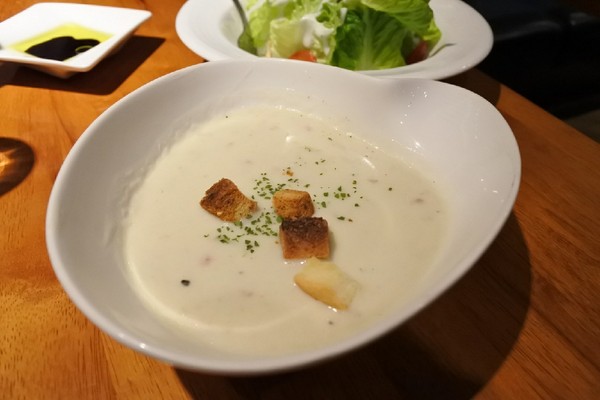 Second Floor Cafe 貳樓餐廳(公益店):【台中.美食】Second Floor Cafe 貳樓餐廳 ❤ 早午餐漢堡三明治樂活飯義大利麵比薩甜點選擇超級多