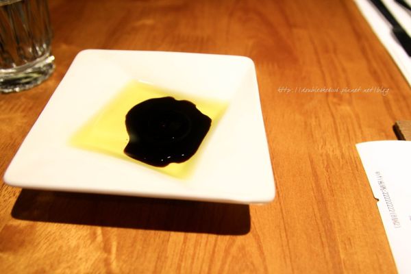 台中南屯區貳樓咖啡早午餐