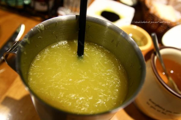 台中南屯區貳樓咖啡早午餐