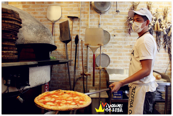 Pizzeria OGGI:台北士林區|全台第一家拿坡里認證披薩專賣店『Pizzeria OGGI (天母店)』