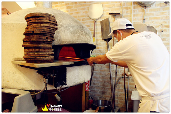 Pizzeria OGGI:台北士林區|全台第一家拿坡里認證披薩專賣店『Pizzeria OGGI (天母店)』