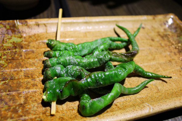 鯨吞燒 地雞料理專門店(赤崁分店)：[台南]無限n訪美味雞料理燒烤 鯨吞燒