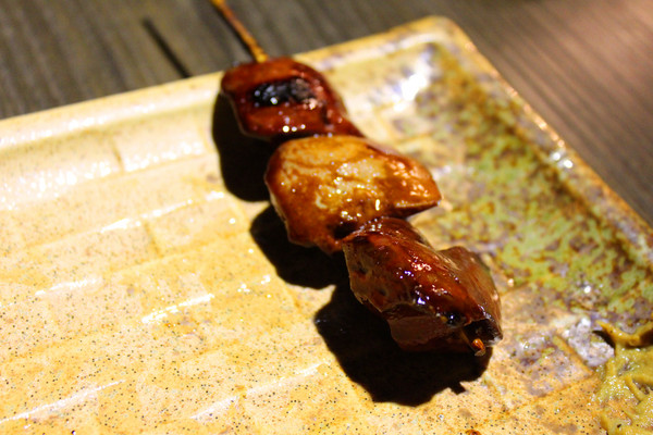 鯨吞燒 地雞料理專門店(赤崁分店)：[台南]無限n訪美味雞料理燒烤 鯨吞燒