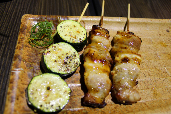 鯨吞燒 地雞料理專門店(赤崁分店)：[台南]無限n訪美味雞料理燒烤 鯨吞燒