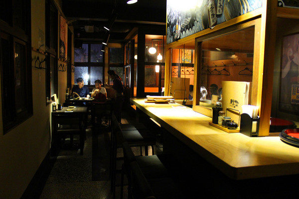 鯨吞燒 地雞料理專門店(赤崁分店)：[台南]無限n訪美味雞料理燒烤 鯨吞燒