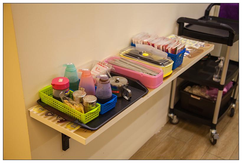 內湖麻雞王美食坊