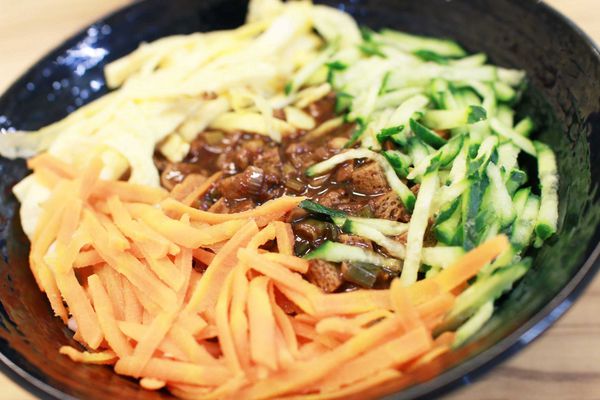 【台北內湖】麻雞王美食坊-溫和美味的麻油雞