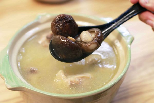 【台北內湖】麻雞王美食坊-溫和美味的麻油雞