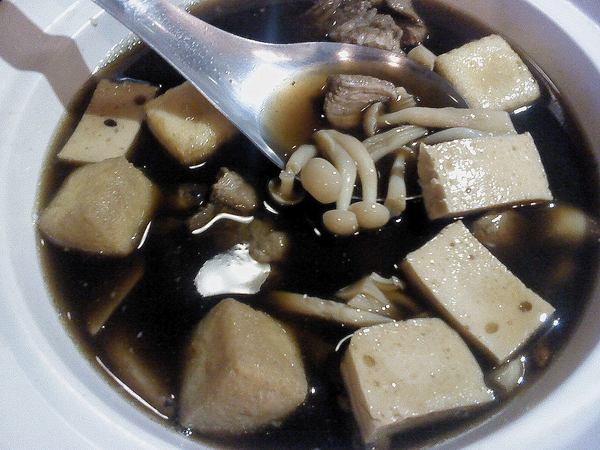 海角43號餐廳: 海角43號 3 . 結合幸福的大馬家鄉味 ..百元風味午膳美食~