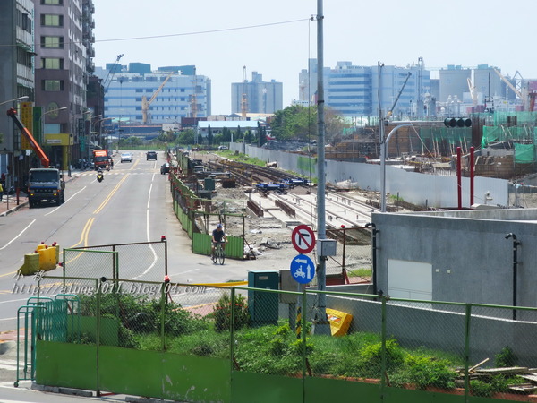 海角43號餐廳: 海角43號 3 . 結合幸福的大馬家鄉味 ..百元風味午膳美食~