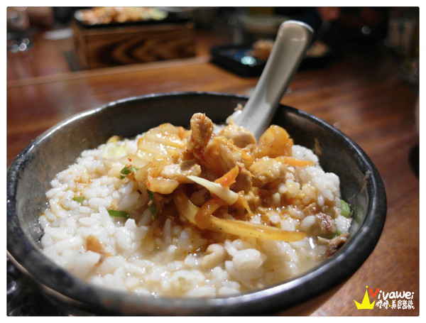 老時光燒肉酒肴：花蓮市｜樂活小日子_適合小酌杯的氣氛佳CP質高居酒屋『老時光居酒屋』 日式料理 日本清酒 串燒 啤酒 喝酒 美食 餐廳 推薦