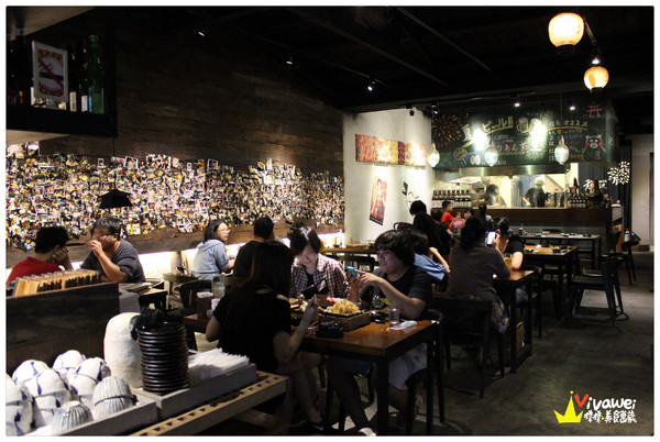 老時光燒肉酒肴：花蓮市｜樂活小日子_適合小酌杯的氣氛佳CP質高居酒屋『老時光居酒屋』 日式料理 日本清酒 串燒 啤酒 喝酒 美食 餐廳 推薦