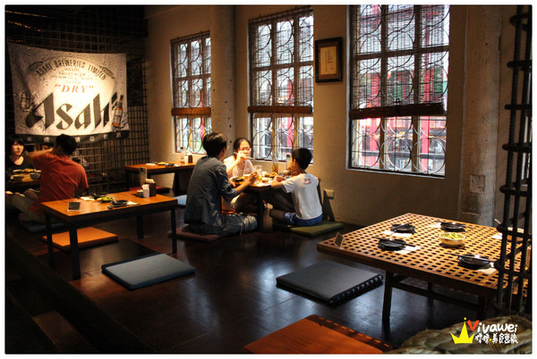 老時光燒肉酒肴：花蓮市｜樂活小日子_適合小酌杯的氣氛佳CP質高居酒屋『老時光居酒屋』 日式料理 日本清酒 串燒 啤酒 喝酒 美食 餐廳 推薦