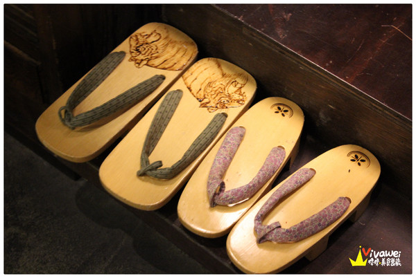 老時光燒肉酒肴：花蓮市｜樂活小日子_適合小酌杯的氣氛佳CP質高居酒屋『老時光居酒屋』 日式料理 日本清酒 串燒 啤酒 喝酒 美食 餐廳 推薦