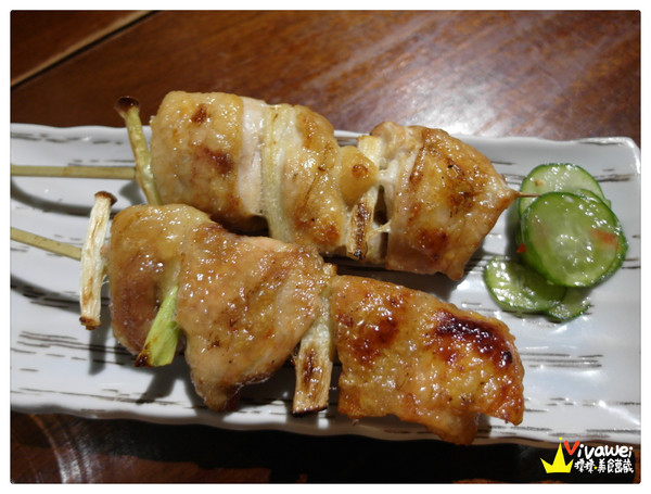 老時光燒肉酒肴：花蓮市｜樂活小日子_適合小酌杯的氣氛佳CP質高居酒屋『老時光居酒屋』 日式料理 日本清酒 串燒 啤酒 喝酒 美食 餐廳 推薦