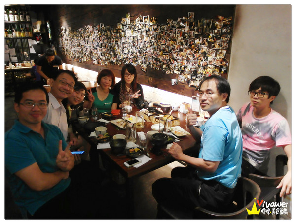 老時光燒肉酒肴：花蓮市｜樂活小日子_適合小酌杯的氣氛佳CP質高居酒屋『老時光居酒屋』 日式料理 日本清酒 串燒 啤酒 喝酒 美食 餐廳 推薦