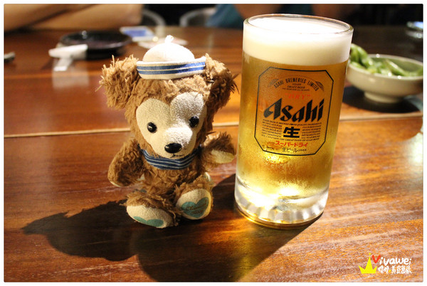 老時光燒肉酒肴：花蓮市｜樂活小日子_適合小酌杯的氣氛佳CP質高居酒屋『老時光居酒屋』 日式料理 日本清酒 串燒 啤酒 喝酒 美食 餐廳 推薦