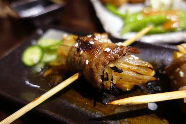 老時光燒肉酒肴:(胖樺食記)花蓮人氣居酒屋「老時光燒肉酒肴」/老時光居酒屋/排隊人氣名店氣氛佳/有包廂