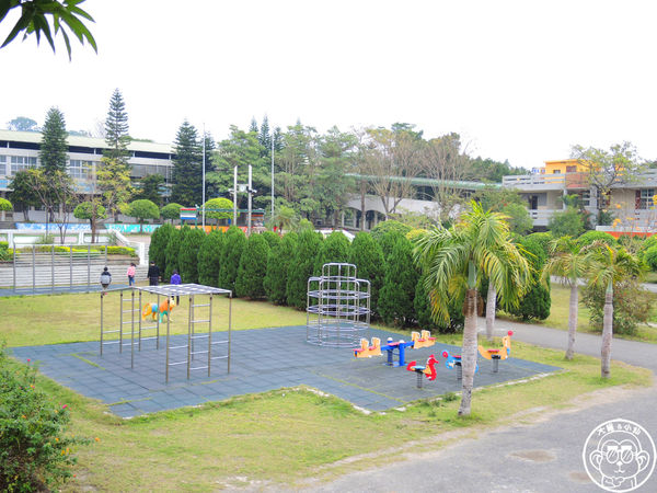 村東國小：作伙來企投【彰化大村･村東國小】像童話繪本的社區閱讀中心