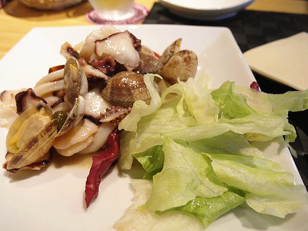 HOOP DINING：窩客島試吃【中山】Hoop Dining。黑松露比薩料多實在