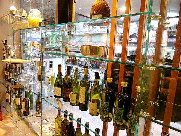 HOOP DINING：窩客島試吃【中山】Hoop Dining。黑松露比薩料多實在