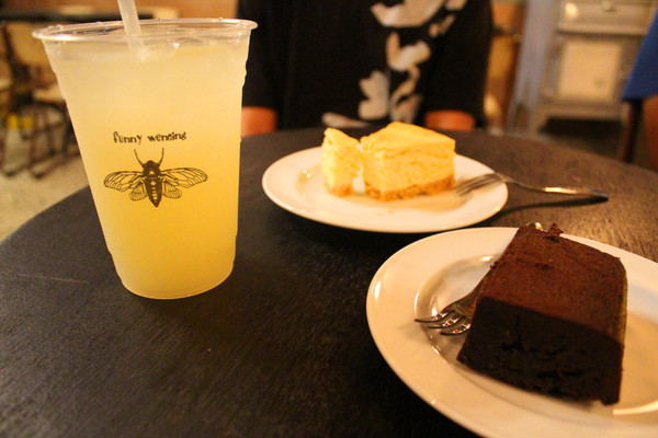 文青好好笑：[台南]閃電俠。浩克。木馬。神農街的創意文青攝影藝廊 文青好好笑