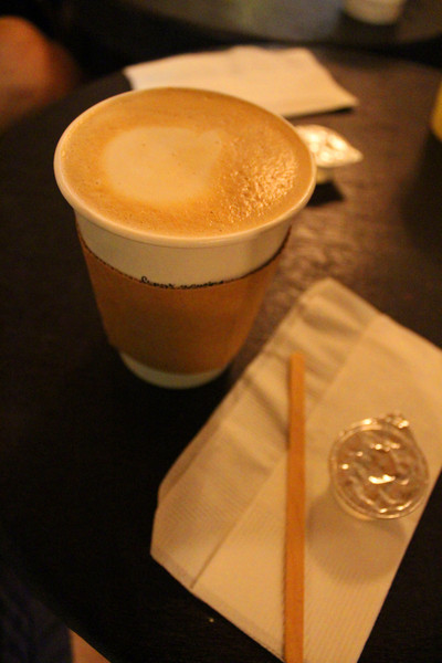 文青好好笑：[台南]閃電俠。浩克。木馬。神農街的創意文青攝影藝廊 文青好好笑