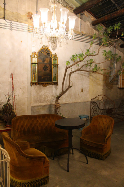 文青好好笑：[台南]閃電俠。浩克。木馬。神農街的創意文青攝影藝廊 文青好好笑