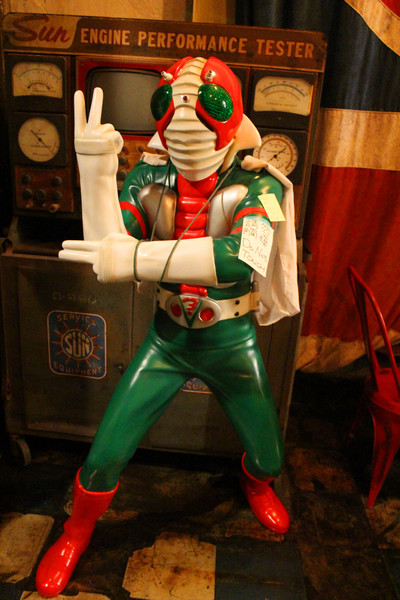 文青好好笑：[台南]閃電俠。浩克。木馬。神農街的創意文青攝影藝廊 文青好好笑