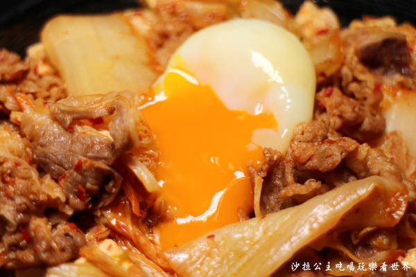 新丼:台北中山『新丼』21種創意丼飯讓人心動/捷運中山站/免服務費