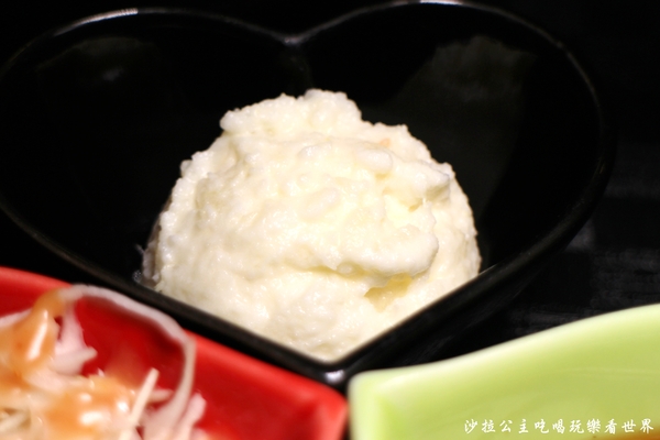 新丼:台北中山『新丼』21種創意丼飯讓人心動/捷運中山站/免服務費