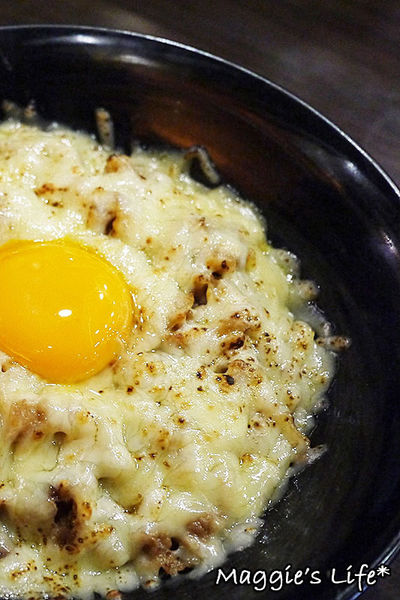 新丼:◆台北美食。捷運中山站【新丼】蛋黃哥你被包圍了!21種創意丼飯大碗滿意美味無限