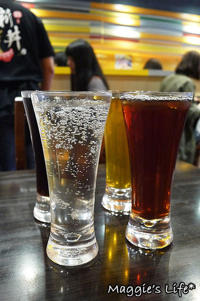 新丼:◆台北美食。捷運中山站【新丼】蛋黃哥你被包圍了!21種創意丼飯大碗滿意美味無限