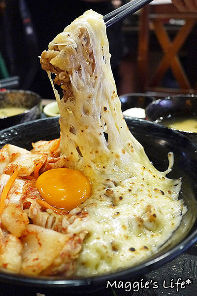 新丼:◆台北美食。捷運中山站【新丼】蛋黃哥你被包圍了!21種創意丼飯大碗滿意美味無限