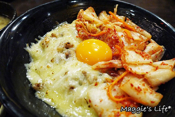 新丼:◆台北美食。捷運中山站【新丼】蛋黃哥你被包圍了!21種創意丼飯大碗滿意美味無限
