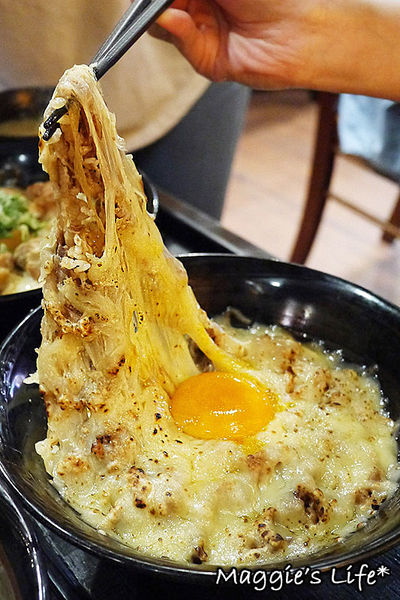 新丼:◆台北美食。捷運中山站【新丼】蛋黃哥你被包圍了!21種創意丼飯大碗滿意美味無限