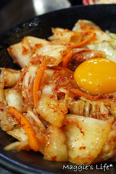 新丼:◆台北美食。捷運中山站【新丼】蛋黃哥你被包圍了!21種創意丼飯大碗滿意美味無限