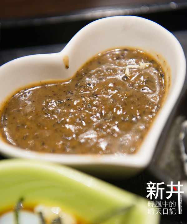 新丼：【邀約|新丼】真的會讓人心動留戀的丼飯好滋味!!!量多味美CP值高的好選擇!!