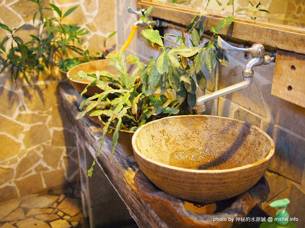 杜石地一號庭園咖啡：【食記】苗栗杜石地一號花園農莊@羊寮坑道 : 環境溫馨,景緻尚可,但餐點價位過高,味道還是算了