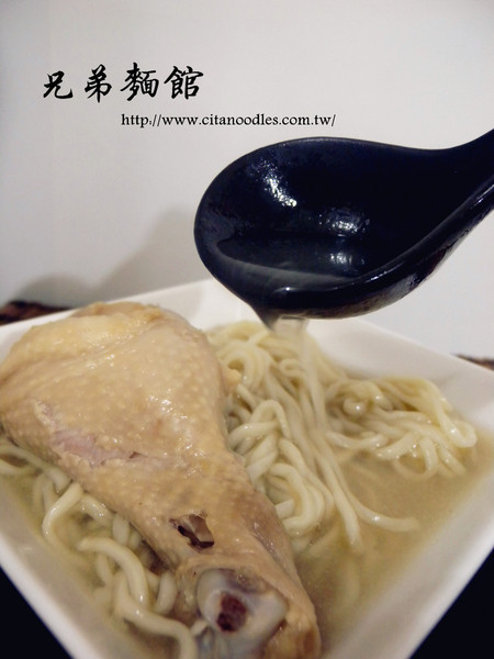 兄弟麵館（網路門市）：[宅配] 兄弟麵館  超方便美食 懶得出們就是靠宅配啦!  且份量大超滿足!!!