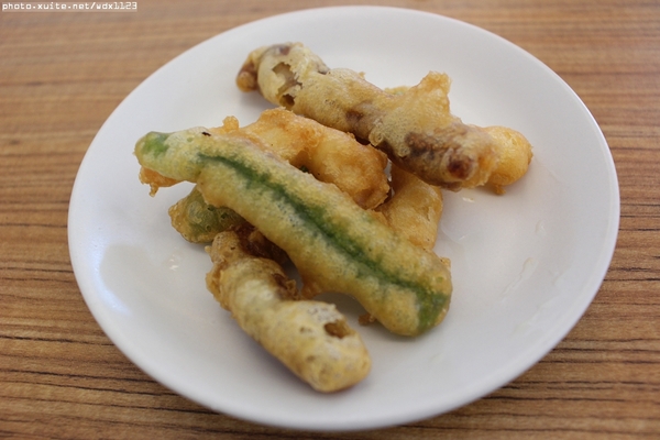 布里逗子BURRITOS：Burritos布里逗子●漢堡庭園餐廳♡溫莎乳酪牛肉堡讓人驚豔~103.06.29