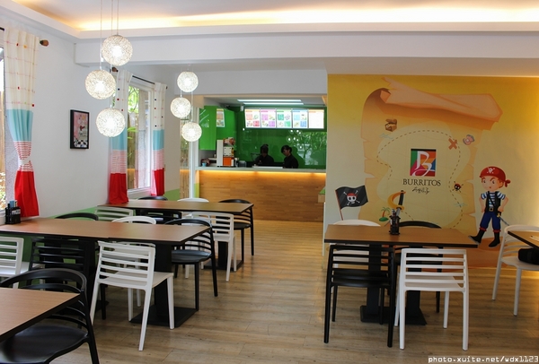 布里逗子BURRITOS：Burritos布里逗子●漢堡庭園餐廳♡溫莎乳酪牛肉堡讓人驚豔~103.06.29