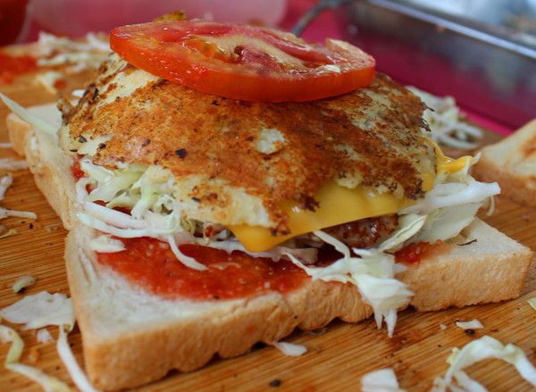 點點餐桌dottable：[台南]自己的餐車自己追 神秘幽靈點點餐桌Dottable